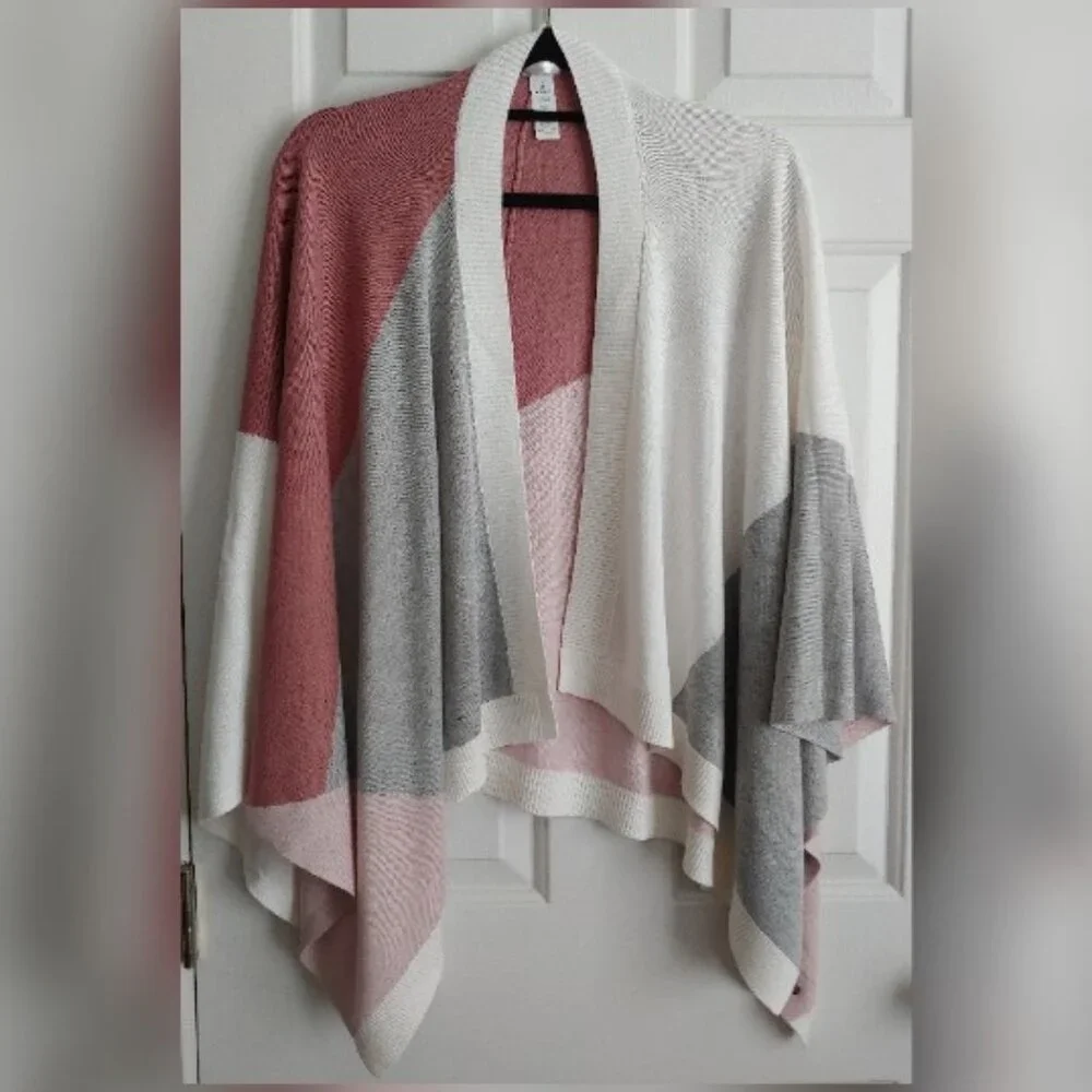 LULULEMON Hatha Wrap Quicksand, Misty Pink, Silver Fox, and Alpine White - Picture 4 of 9